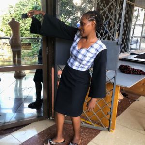 Straight dress with long sleeve